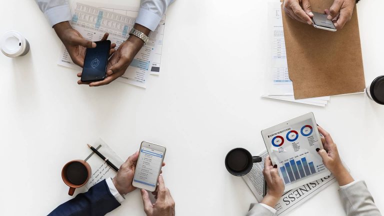 What You Should Cover at Daily Pre-Shift Meetings